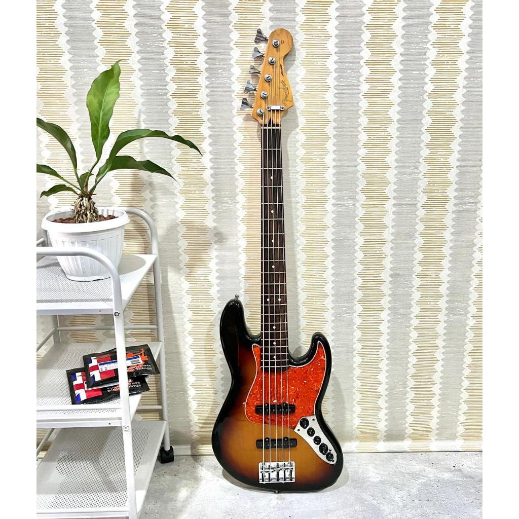 Bass (2nd) Fender Jazz Bass Deluxe 5strings Mexico