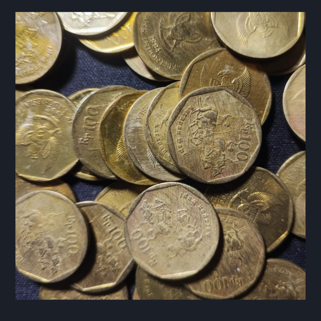 Koin Kuno Indonesia 100 Rupiah Karapan Sapi Tahun 1993 - 1998 | VF