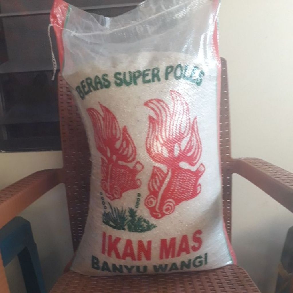 

Beras Ikan Mas Banyuwangi 25 Kg