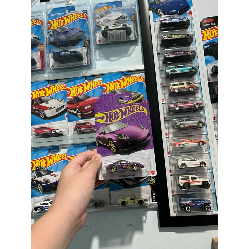 Hot wheels 57th anniversary Porsche Cayman S