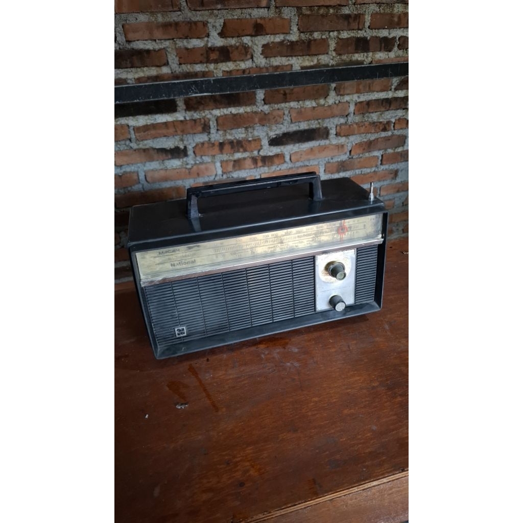 Radio telesonic 325rb jadul antik vintage display lawas kuno anggap mati