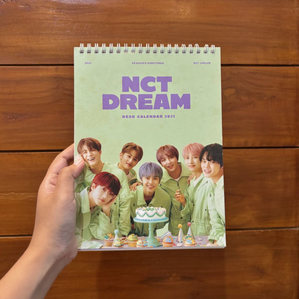 

preloved - desk calendar season greeting nct dream 2021