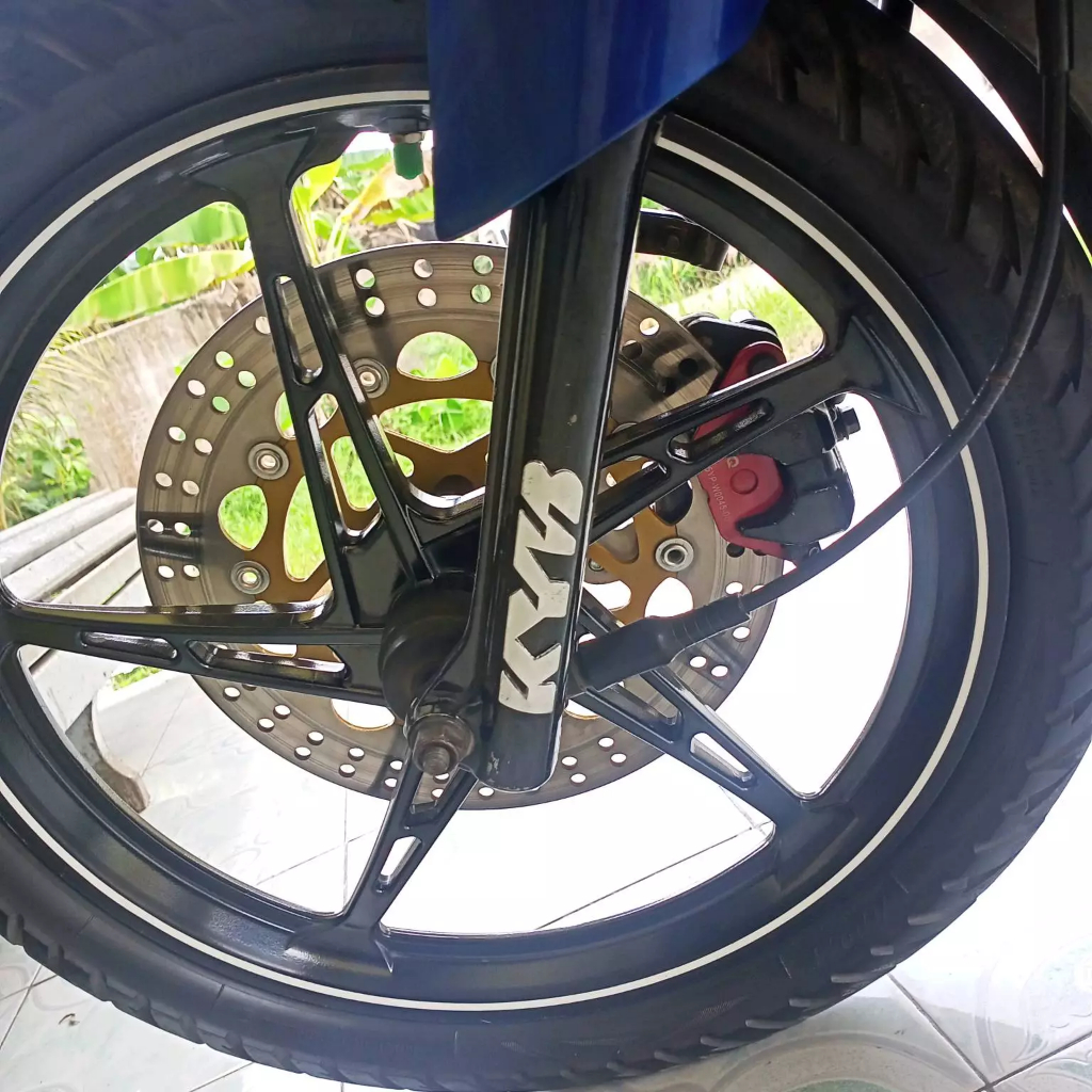 stiker emblem logo 1set KYB Zeto 3mili almunium asli stiker shock depan kyb emblem shock depan kyb