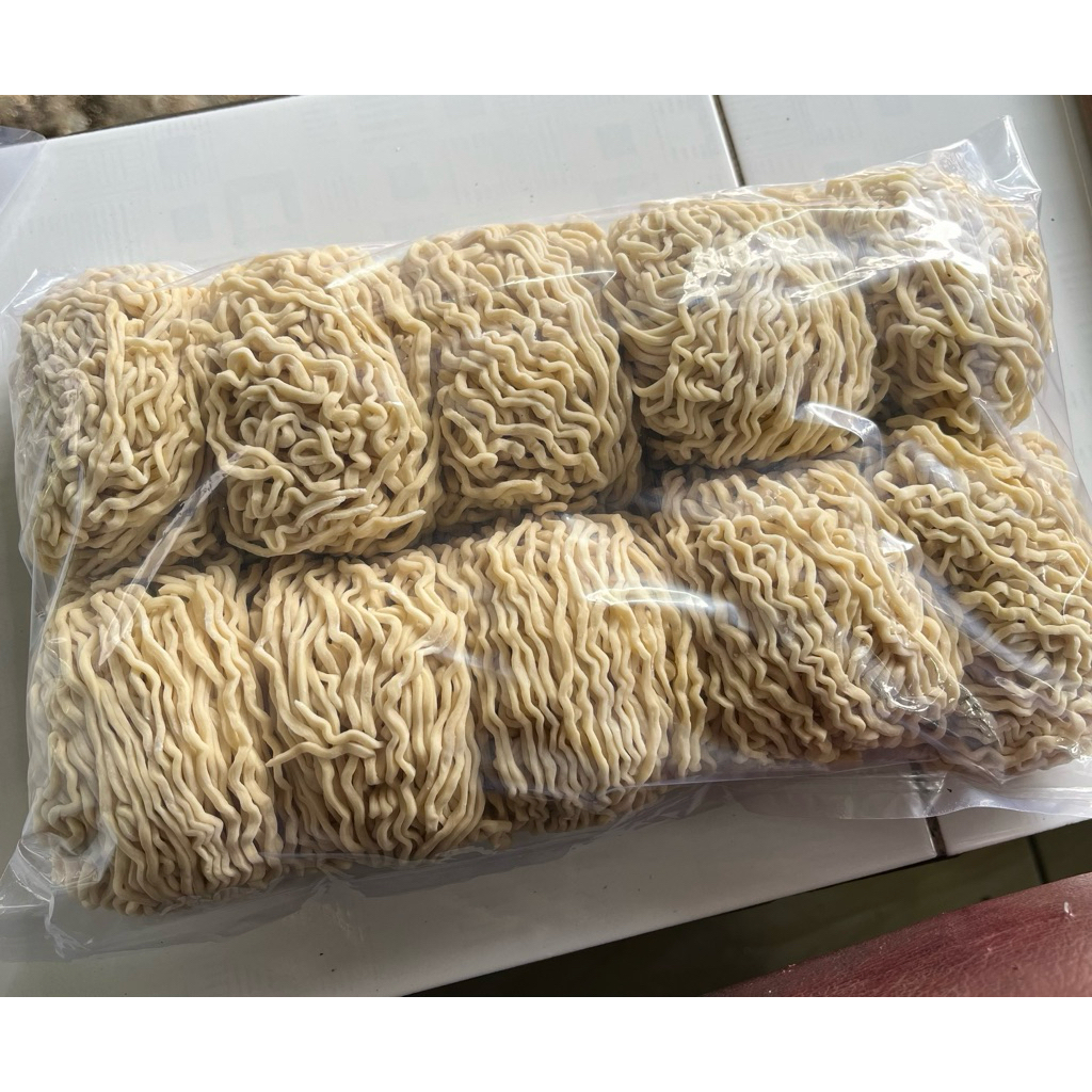 

Mie Basah Rumahan 1kg (Tanpa Telur) – Halal, Tanpa Pengawet, Fresh Setiap Hari