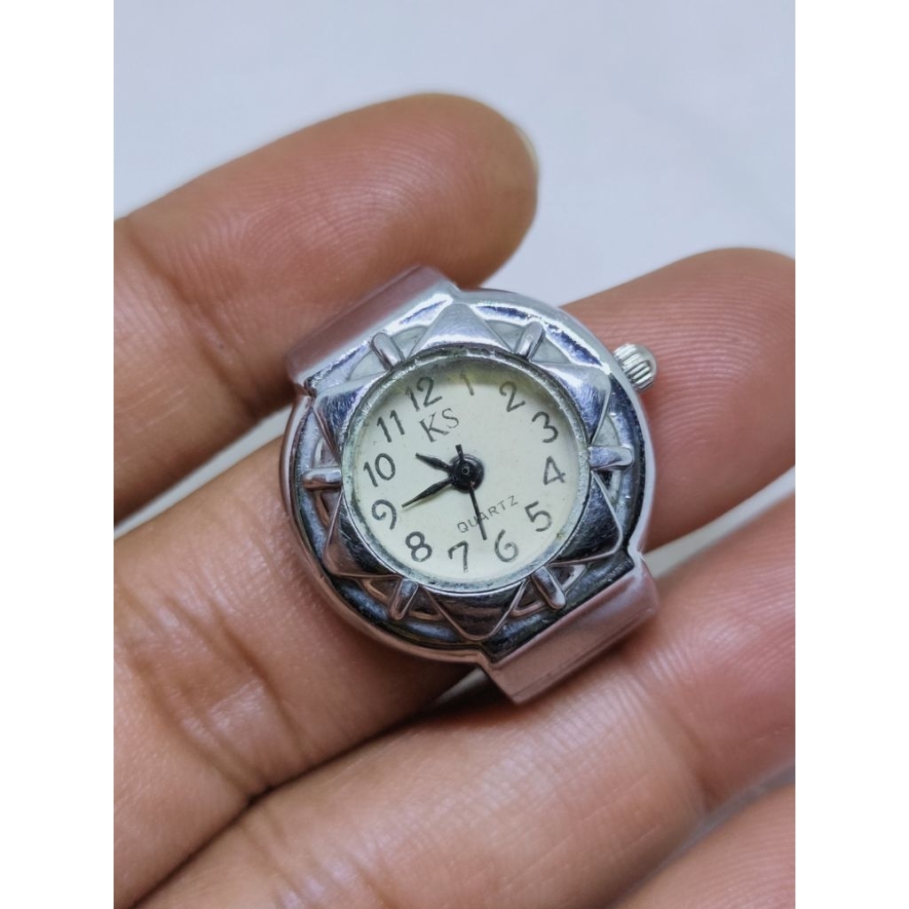Arloji klasik KS quartz watch jam tangan cincin arloji unik universal pria wanita