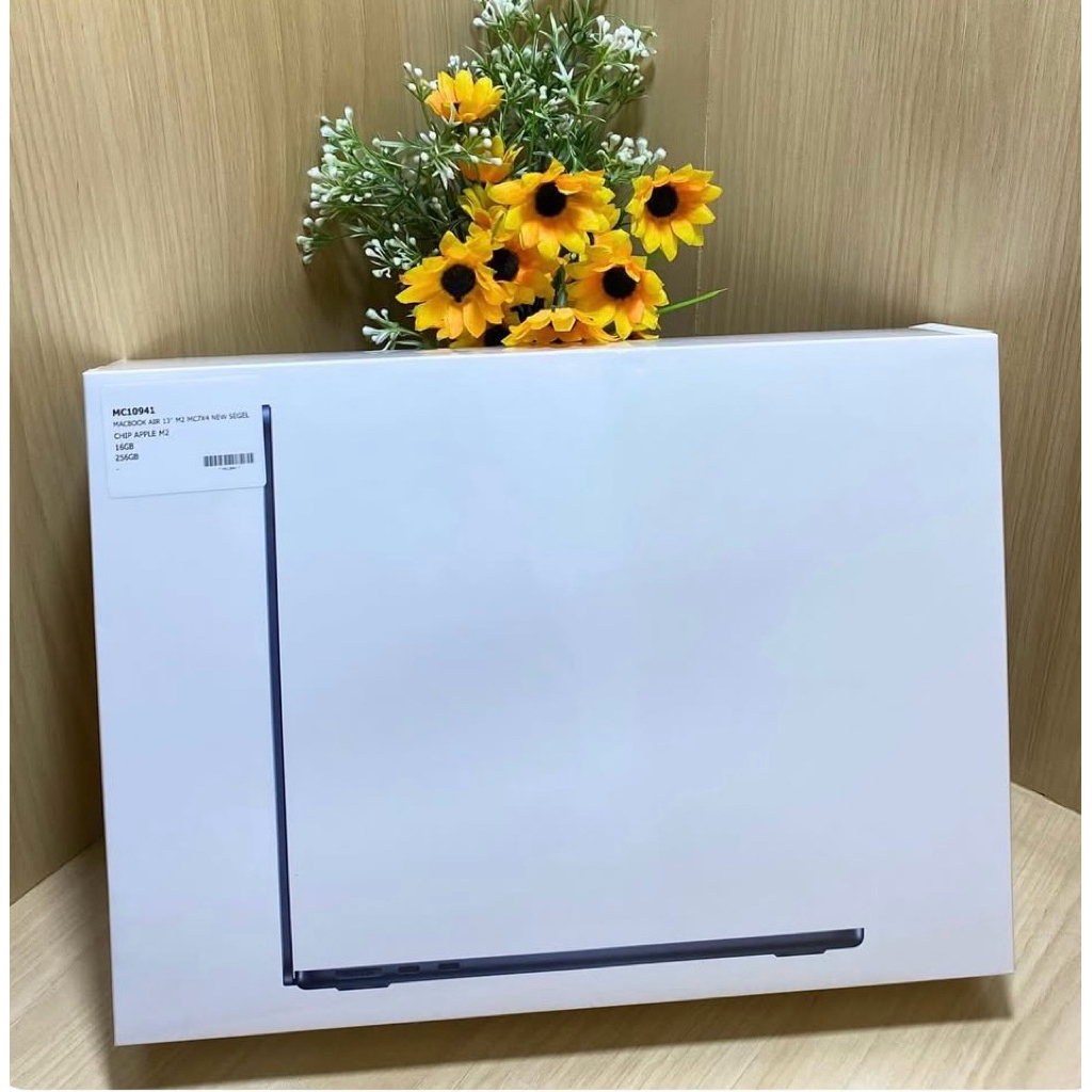 MACBOOK AIR 13" RETINA 2022 M2 CHIP APPLE M2 NEW SEGEL