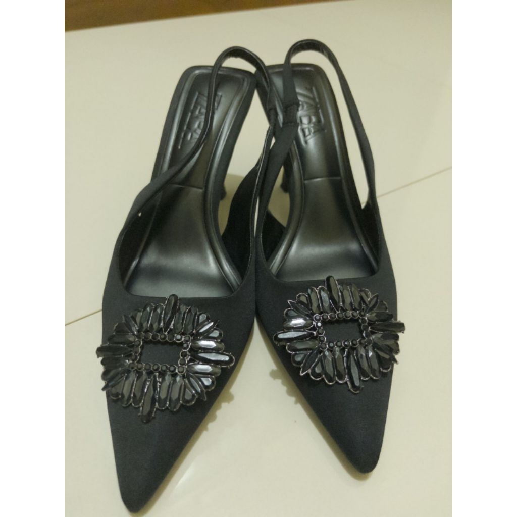 prelove sepatu sendal ZARA