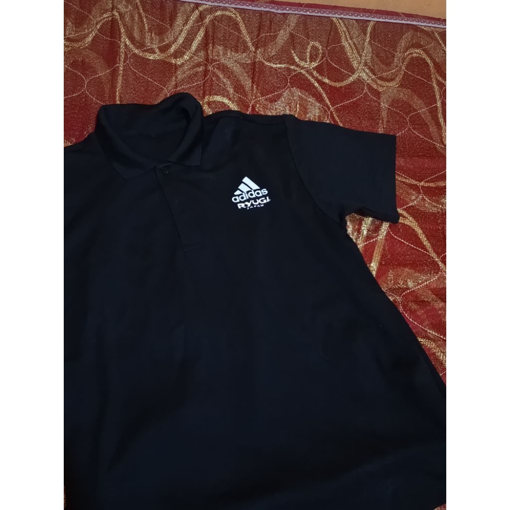 KAOS KERAH ADIDAS
