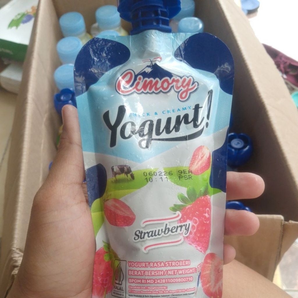 

cimory yogurt pouch