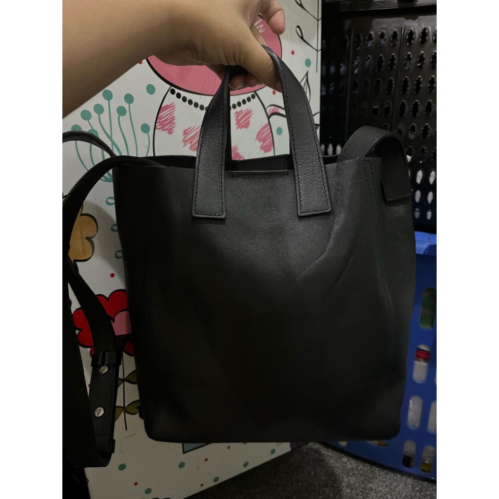 preloved tas unisex sling bag HOZE