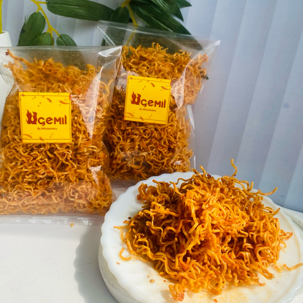 

Mie Kremes Snack Pedas NgemilBy.Whulandary