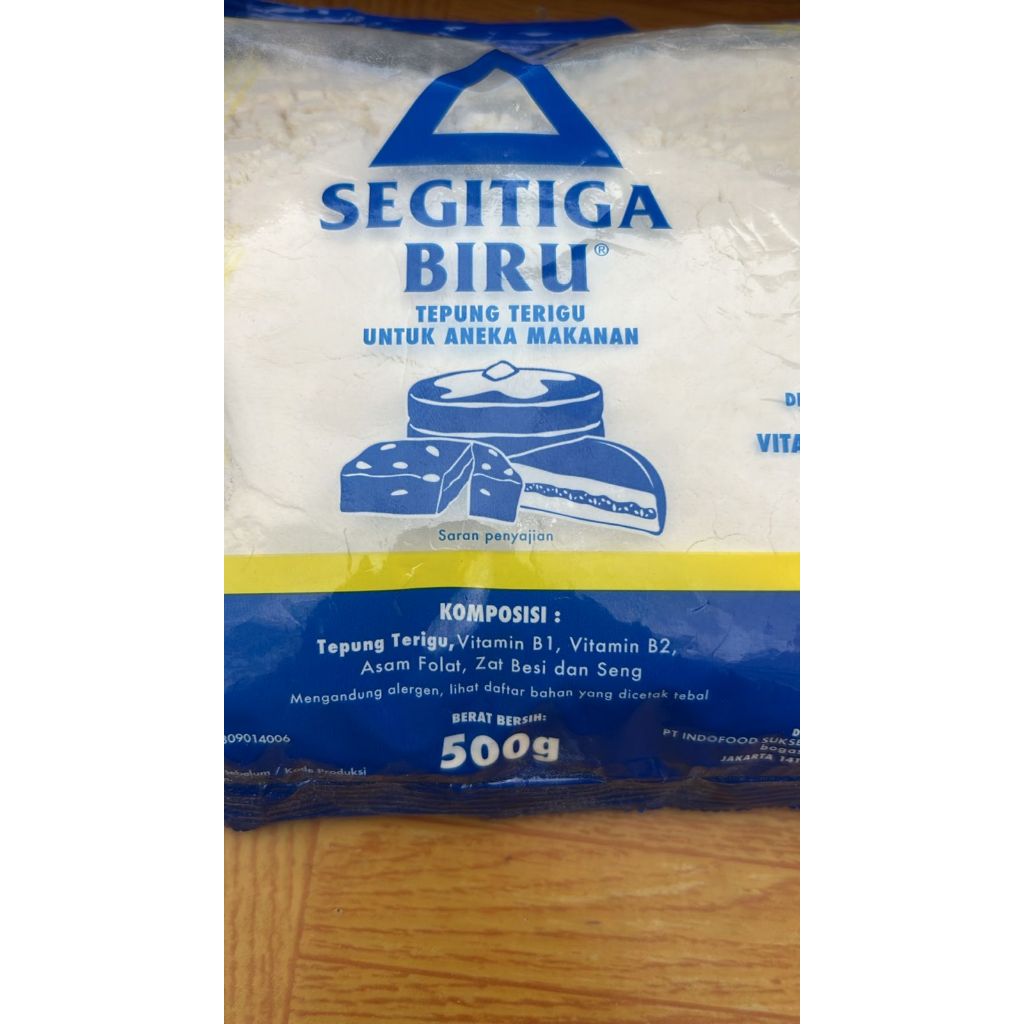 

TEPUNG SEGITIGA BIRU 500G / TEPUNG TERIGU SEGITIGA BIRU