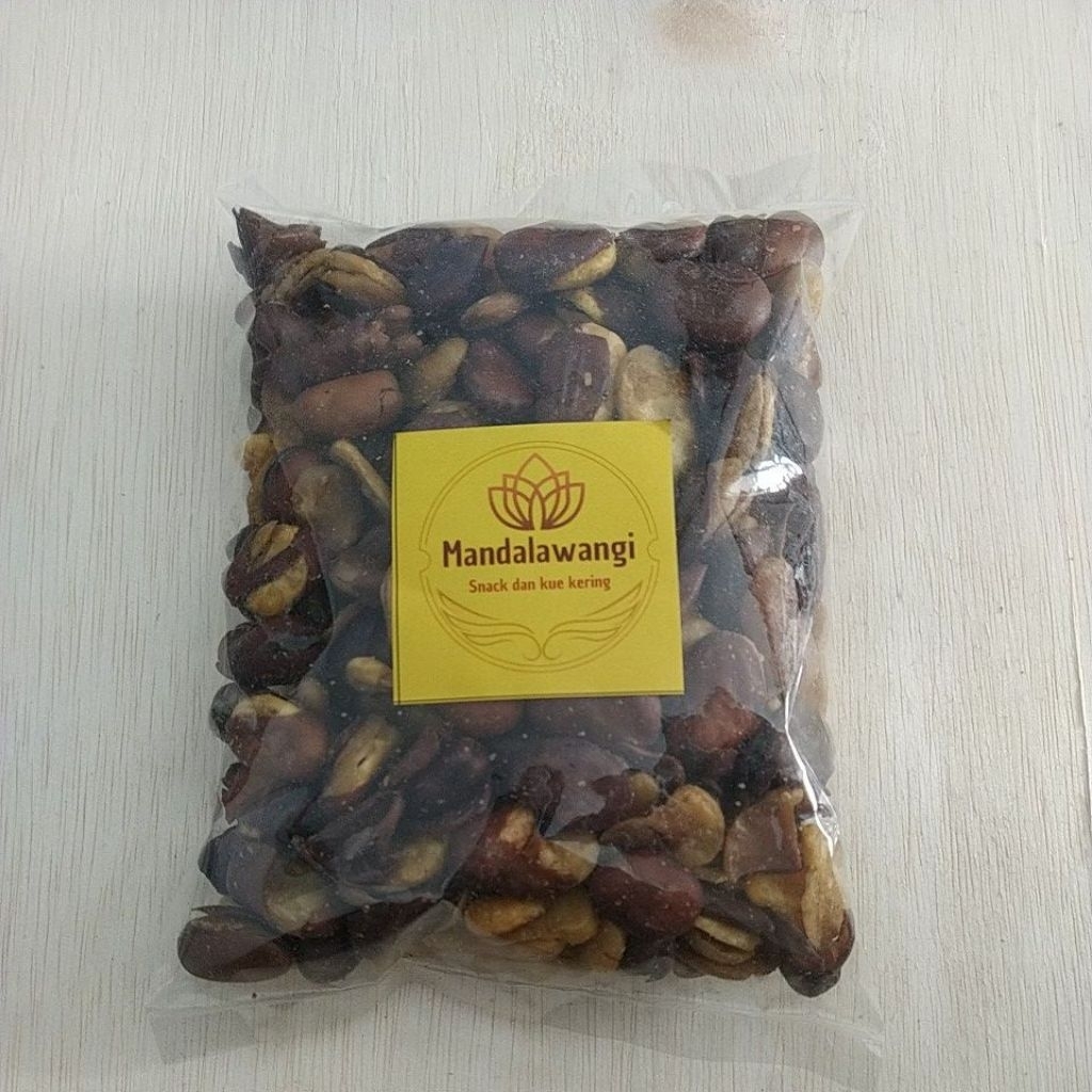 

kacang koro kulit (200gr)