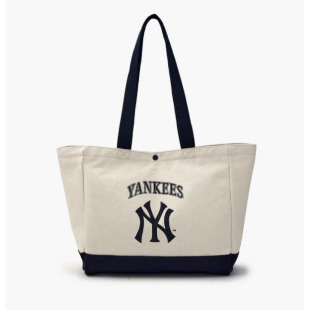 (PO KOREA) MLB X KARINA – VINTAGE LETTERING SHOPPER BAG NEW YORK YANKEES