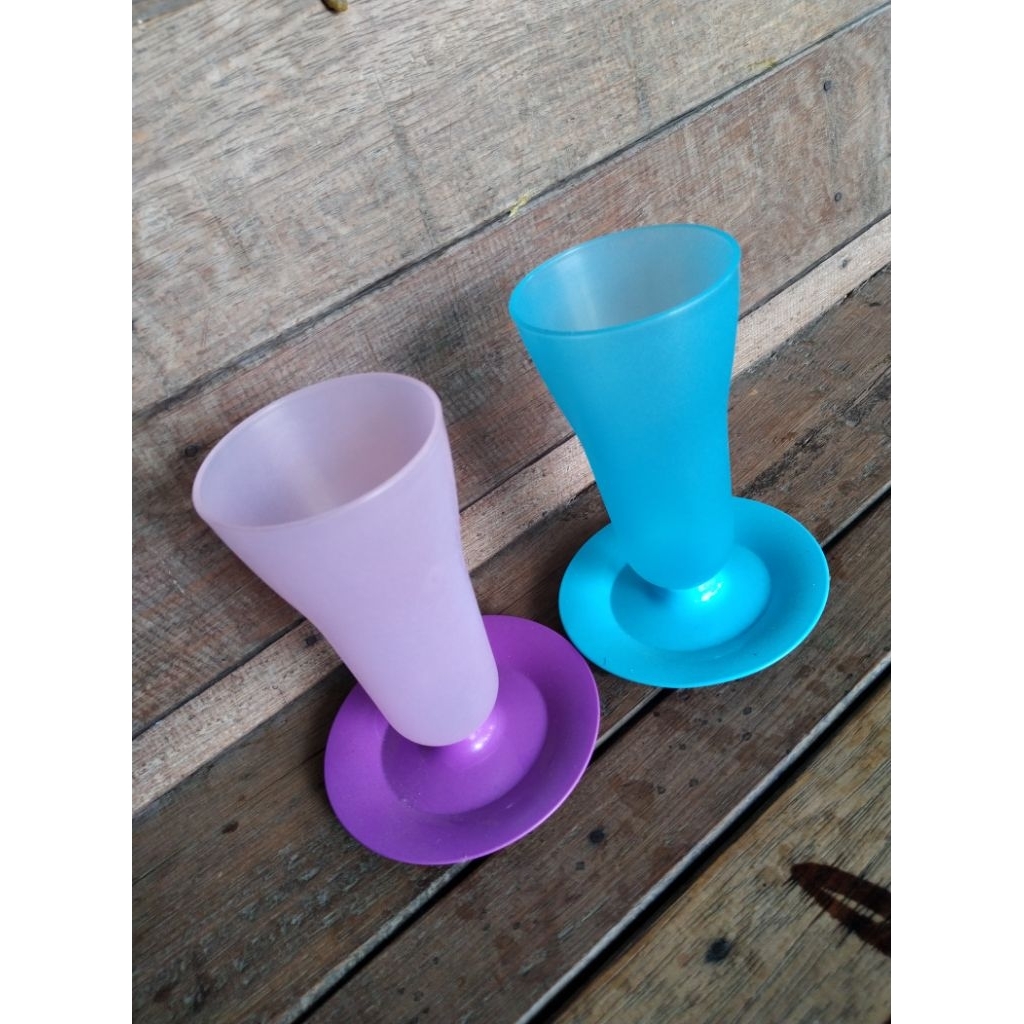 gelas es krim ORI Tupperware (2pcs) BARU