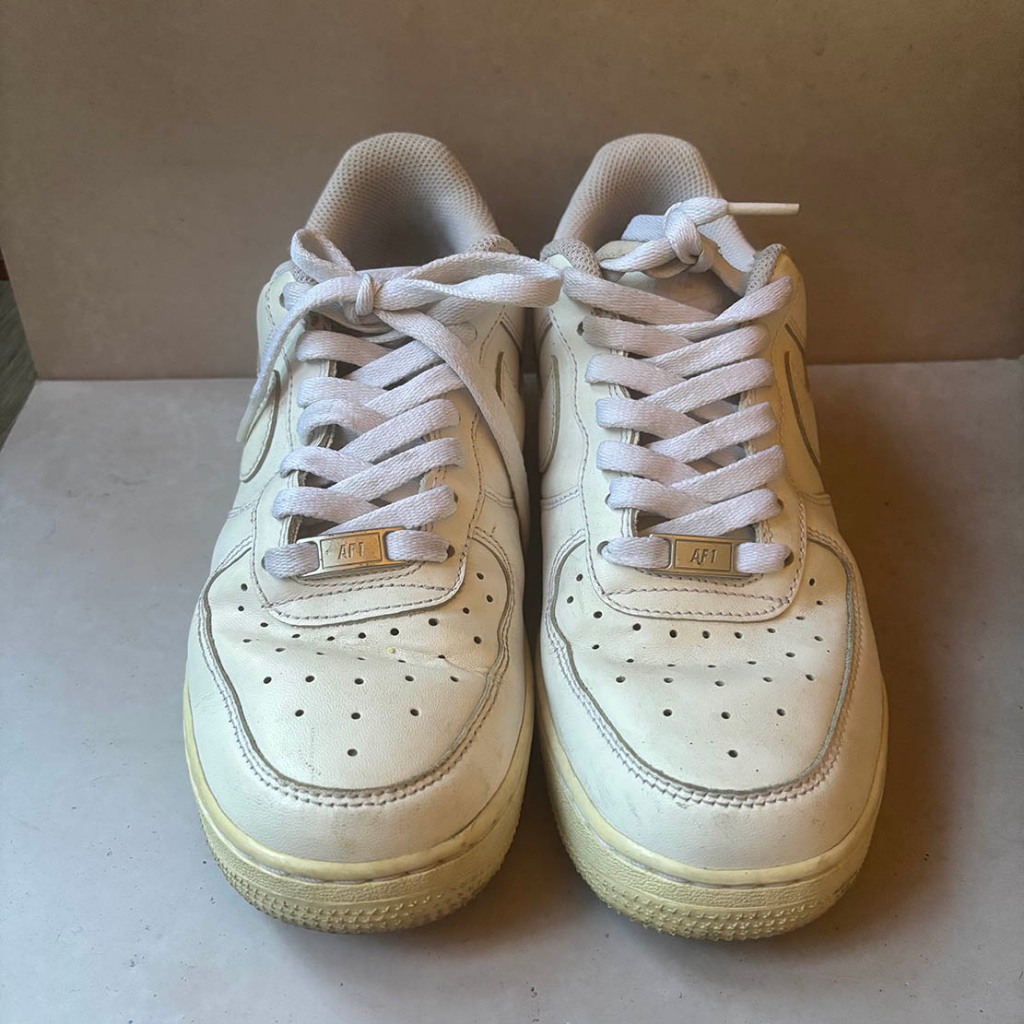 Nike Air Force 1 Triple White Size 40 Bekas