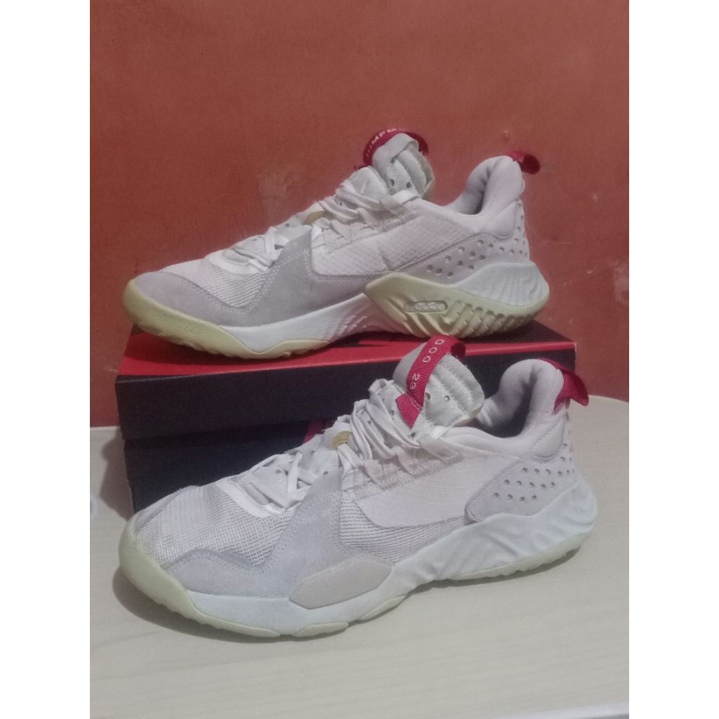sepatu basket/volli second size 46