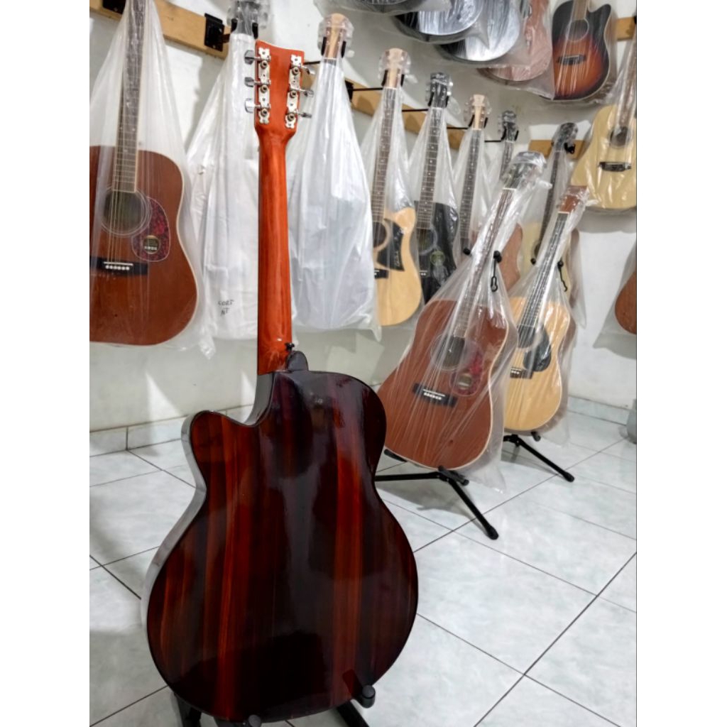 Gitar Akustik Yamaha Fg225 Custom/Sudah Tanam Besi Co