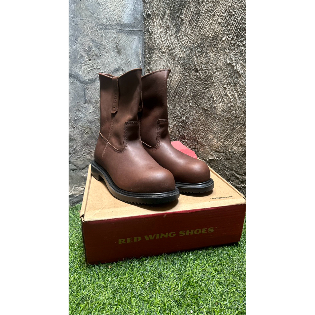 Safety Shoes Red Wing 8241