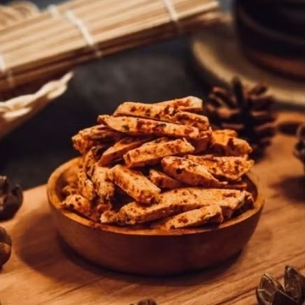 

Basreng Pedas Daun Jeruk / Basreng Ori Daun Jeruk Paduka Snack