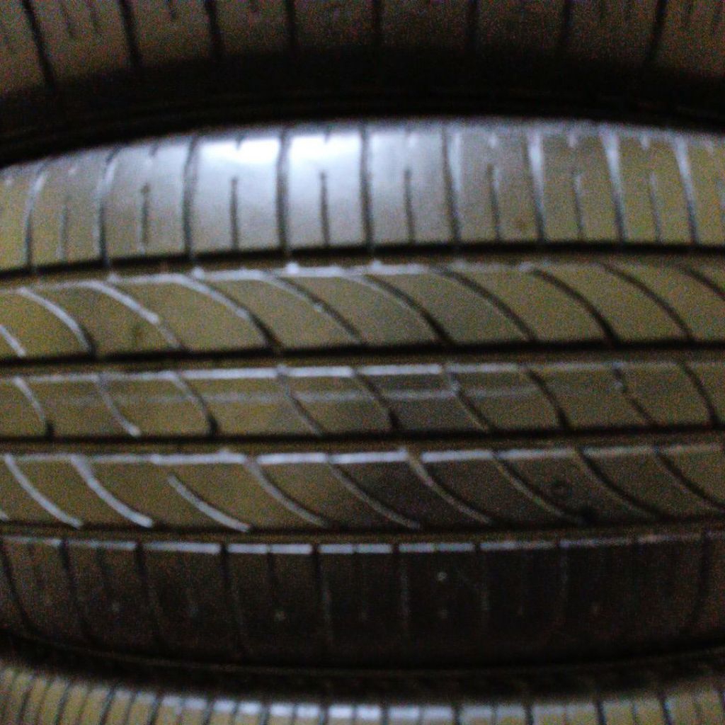 Ban Mobil Bekas Copotan R18/235/60