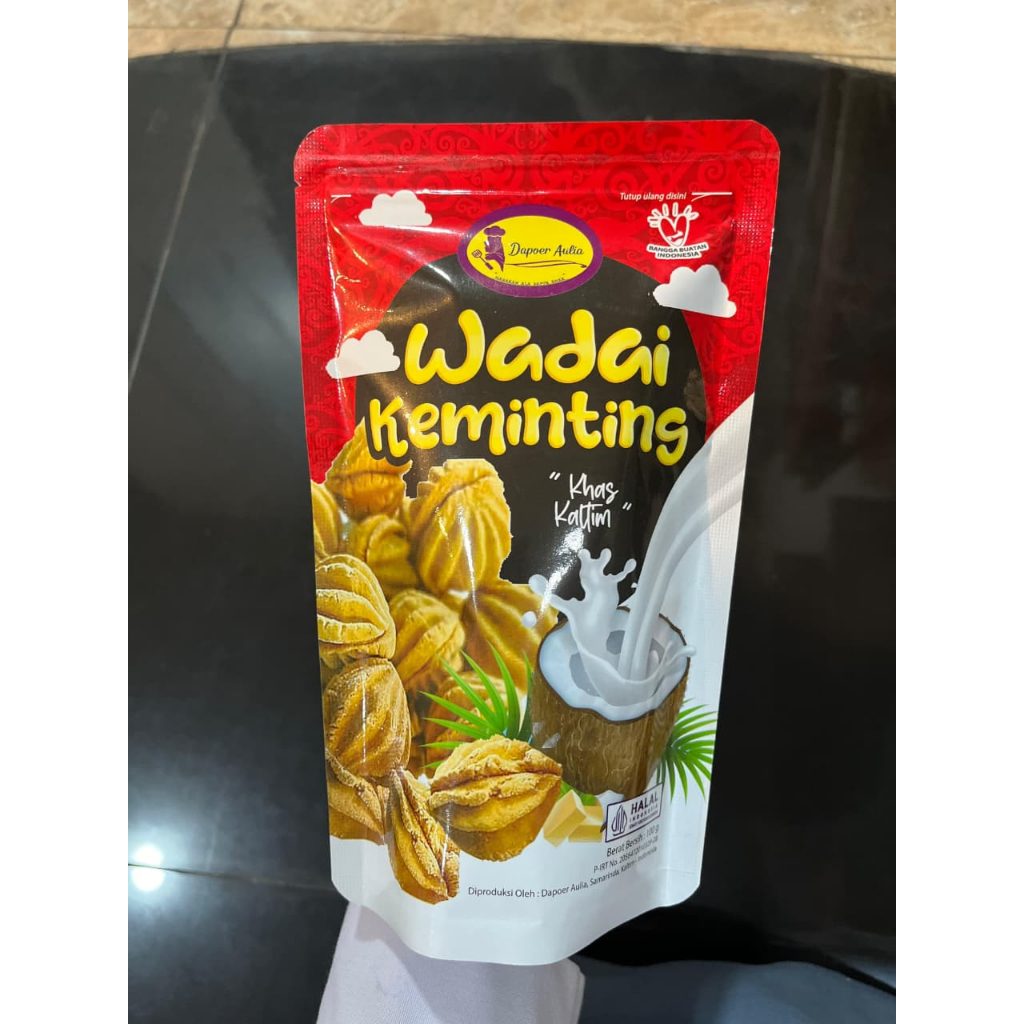 

Wadai Keminting Asli Samarinda – Kue Tradisional Khas Kalimantan Timur dengan Rasa Manis Gurih Renyah, Cocok untuk Cemilan Harian, Hampers, dan Oleh-Oleh Khas Daerah