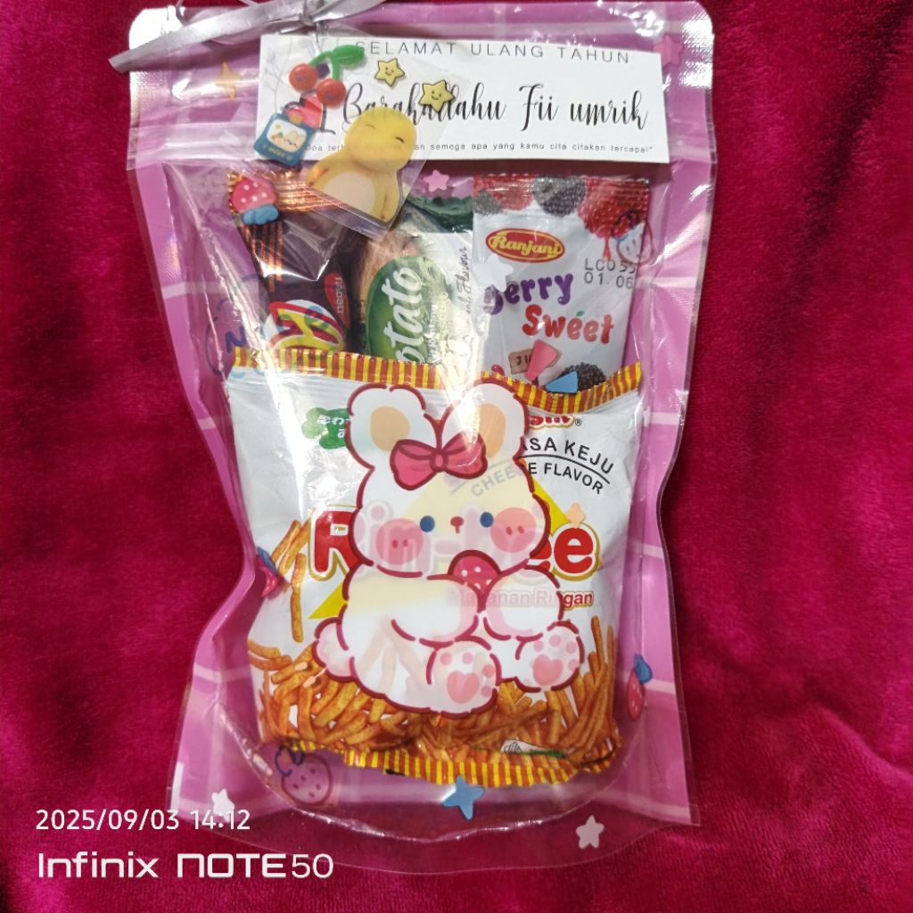 

paket snack 3.500 free kartu ucapan & sticker