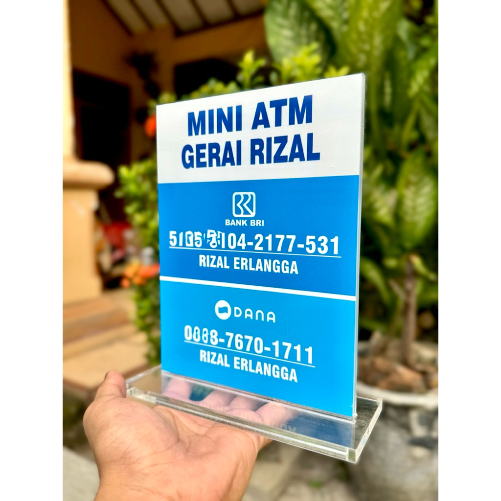 

AKRILIK REKENING CUSTOM UKURAN 15x20CM PAPAN MEJA MINI ATM