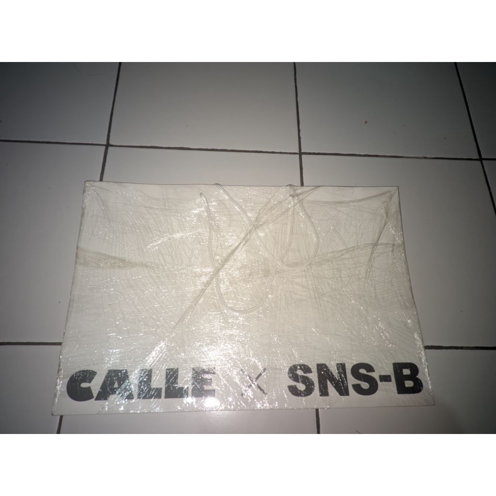 

The Paperbag SnsbxCalle