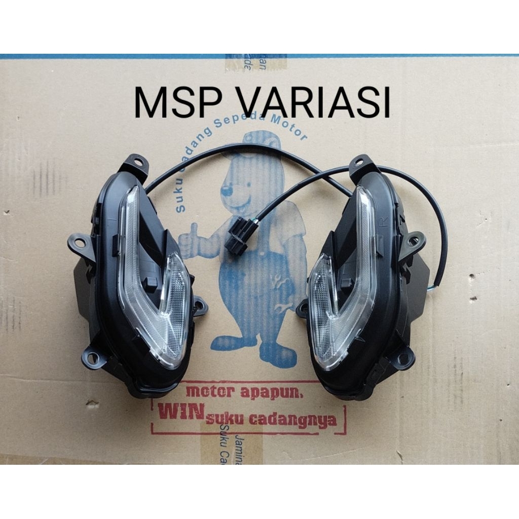 Lampu Sein dan Mika Sein Depan Honda Stylo 160+LED (WIN)