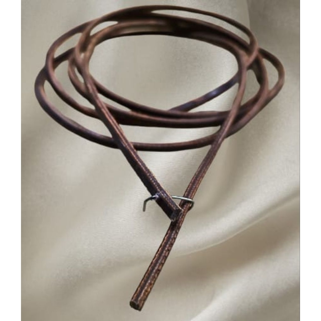 

Tali kulit genjot mesin manual / classic / hitam Butterfly singer