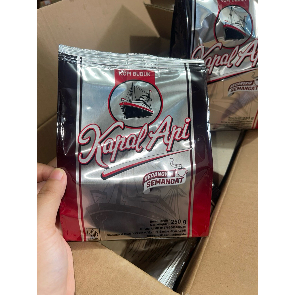 

Kopi Kapal Api Bubuk hitam 120gr/250gr