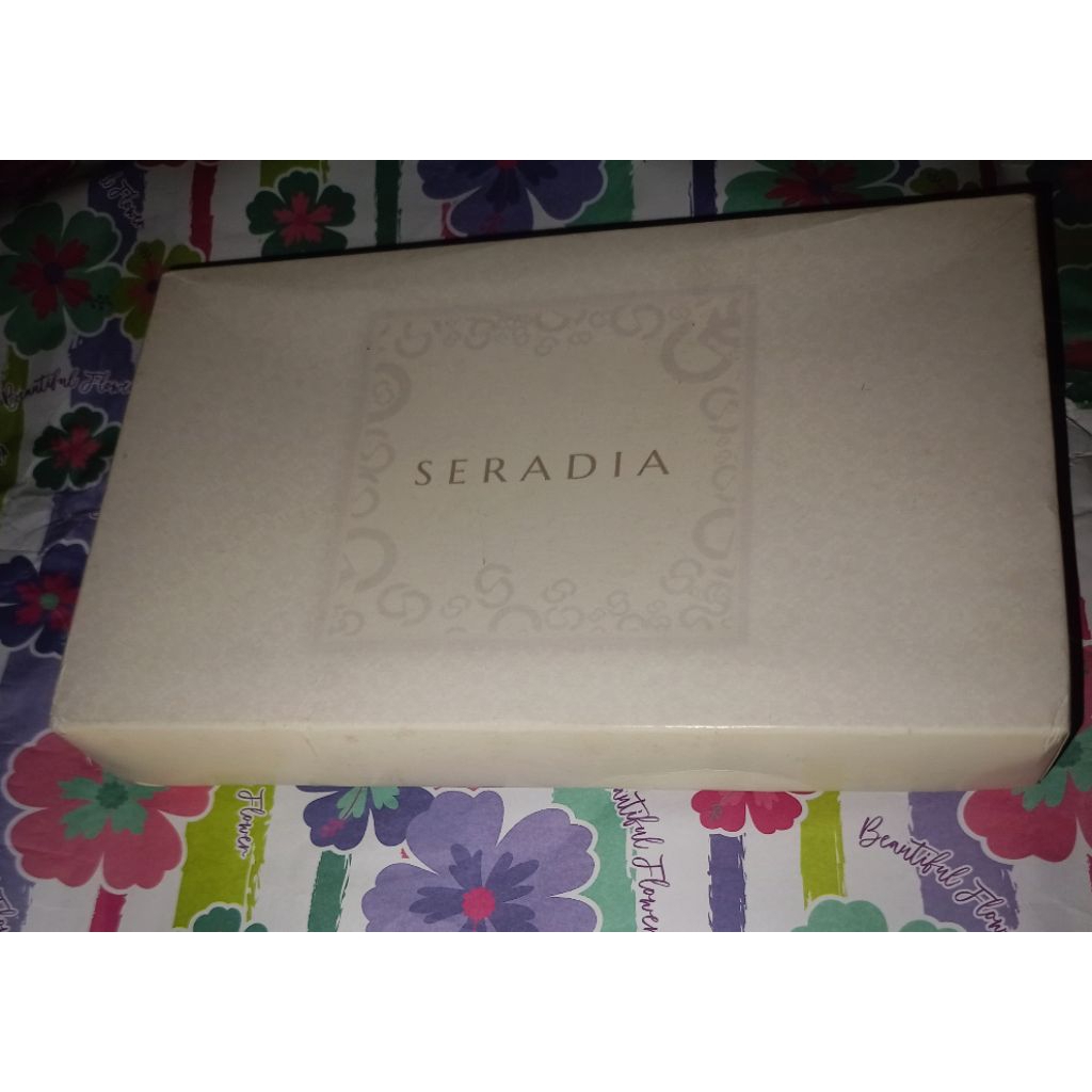 Seradia Hijab Segi Empat Rema