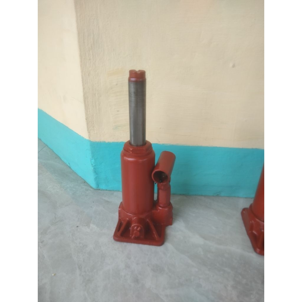 dongkrak kompa botol. 1 ton