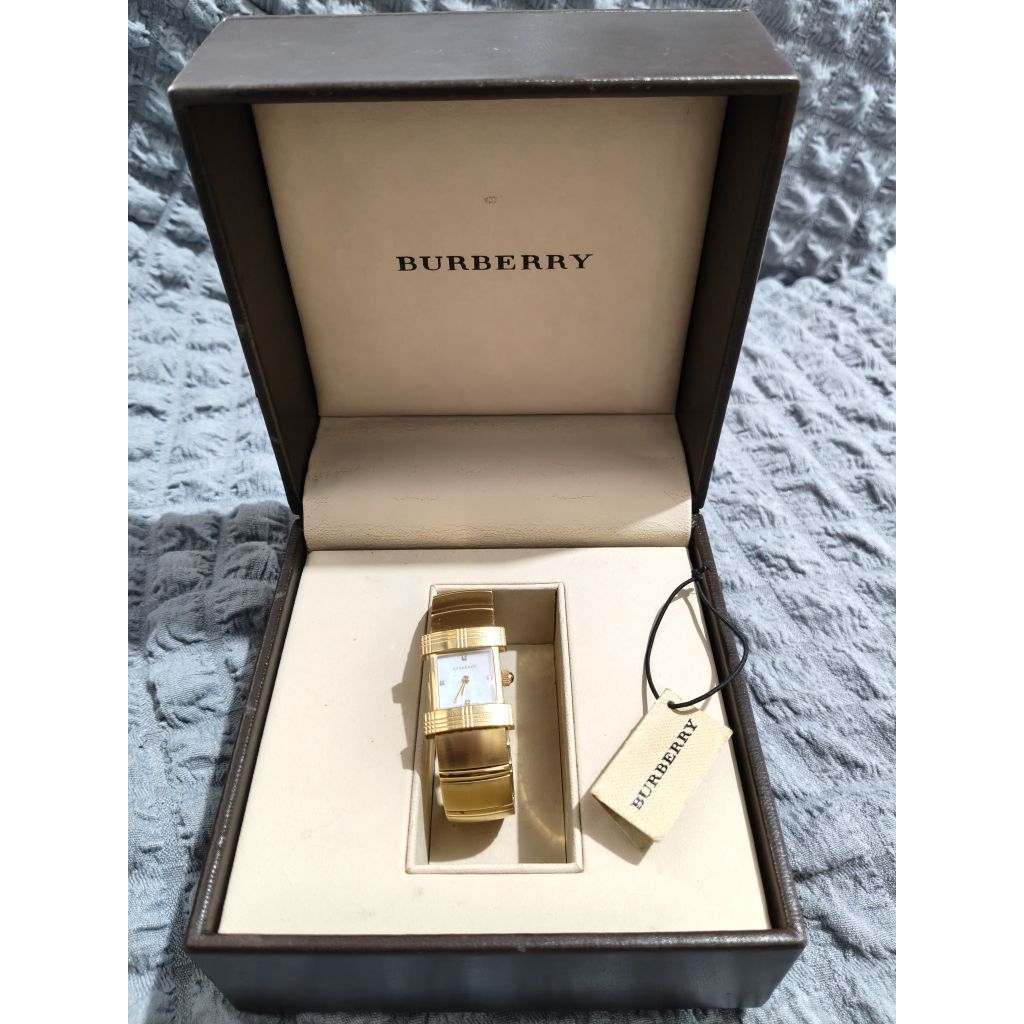 Burberry Nova check watch