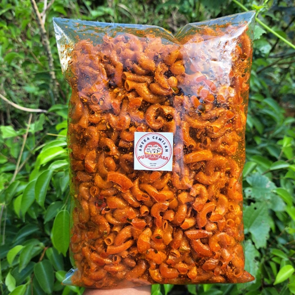 

Makaroni Cikruh Pedas Gurih Renyah Extra Daun Jeruk