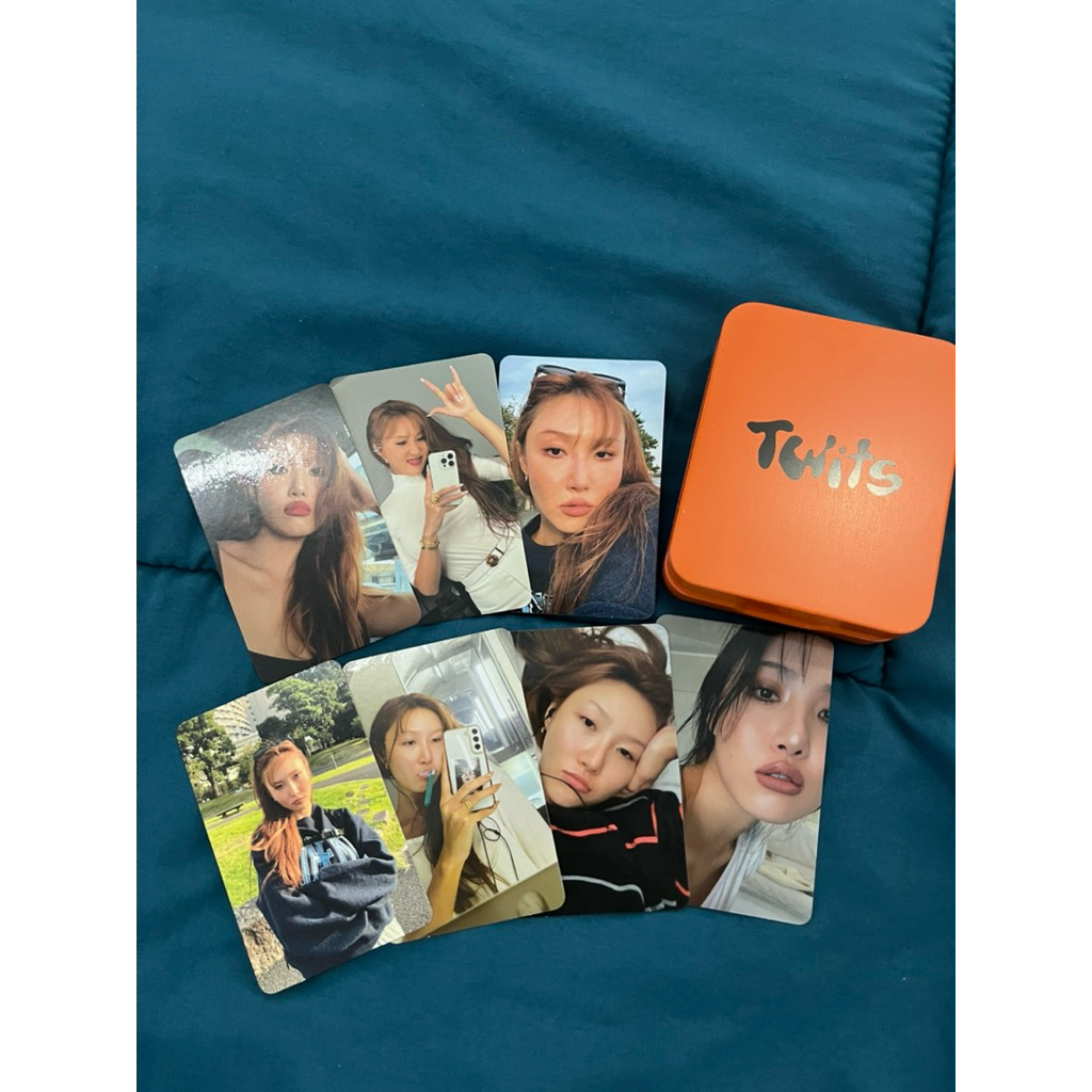 Hwasa - Twits Photocard