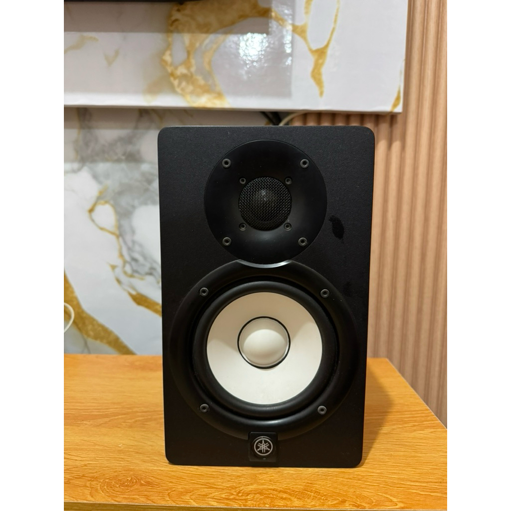Speaker Flat Yamaha HS5