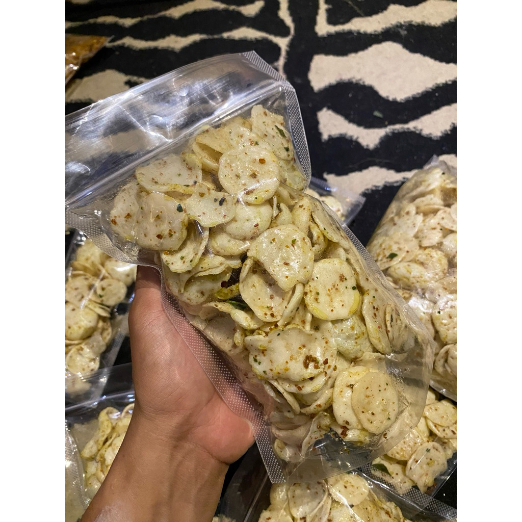 

Kerupuk seblak rasa cabe ijo pedas sedang cemilan 200gr