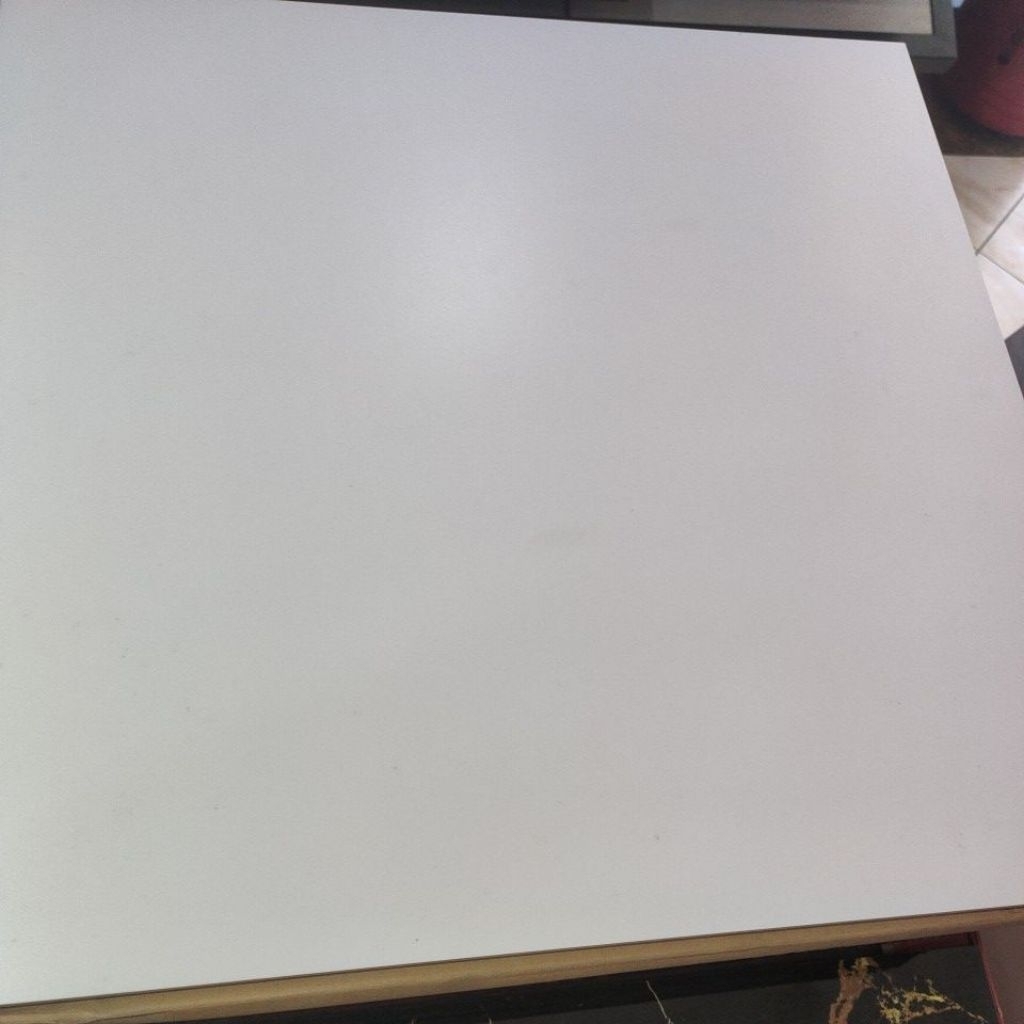 Granit Indogress Snow White SL 60x60 kw3/Dus (permukaan halus)