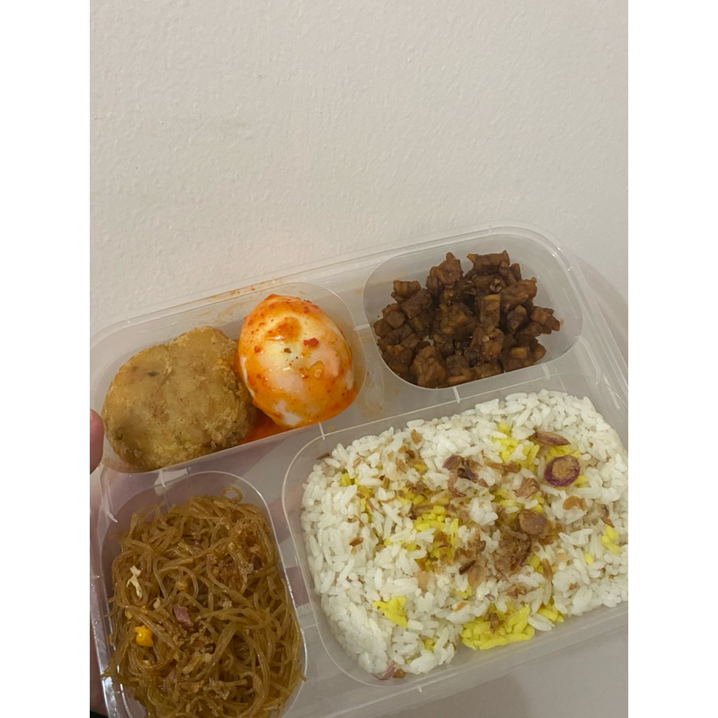 

NASI UDUK PERKEDEL