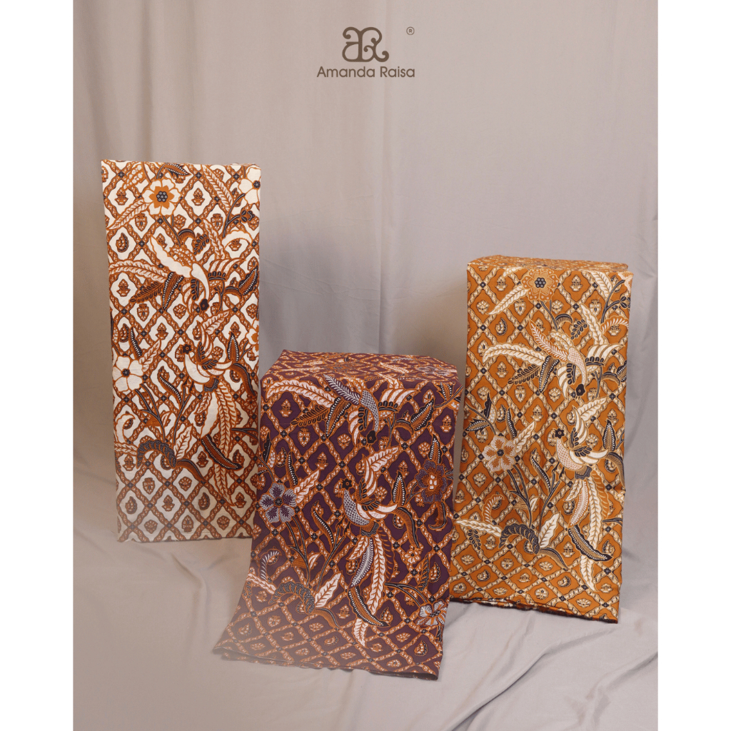 Kain Batik Meteran Potongan Motif Buketan Latar Sidomukti