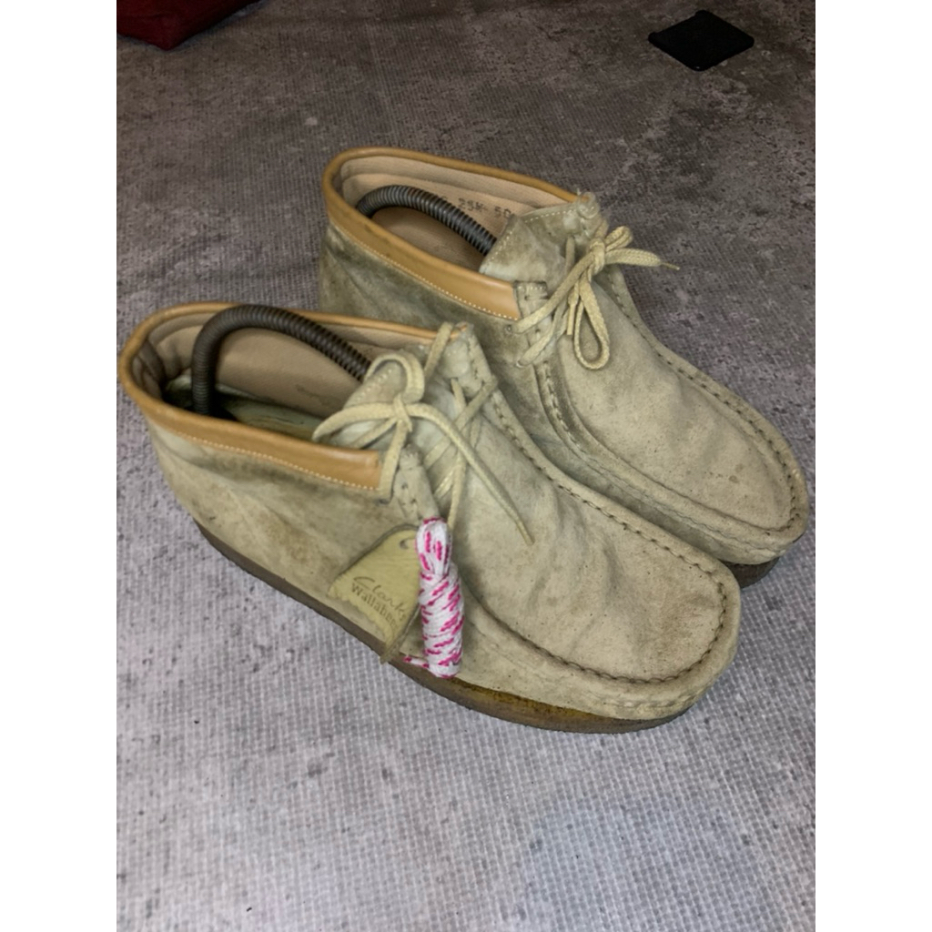 clarks wallabee maple