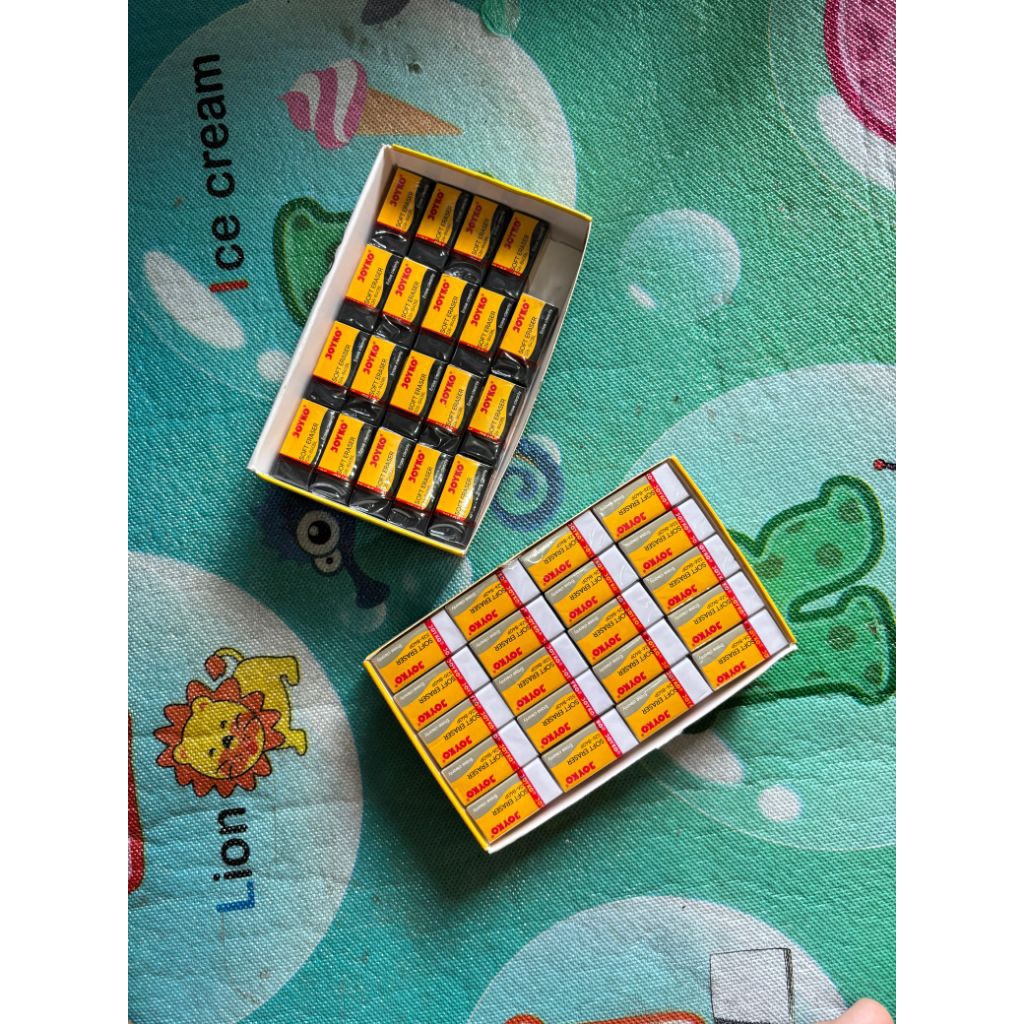 

Penghapus Joyko Hitam Putih