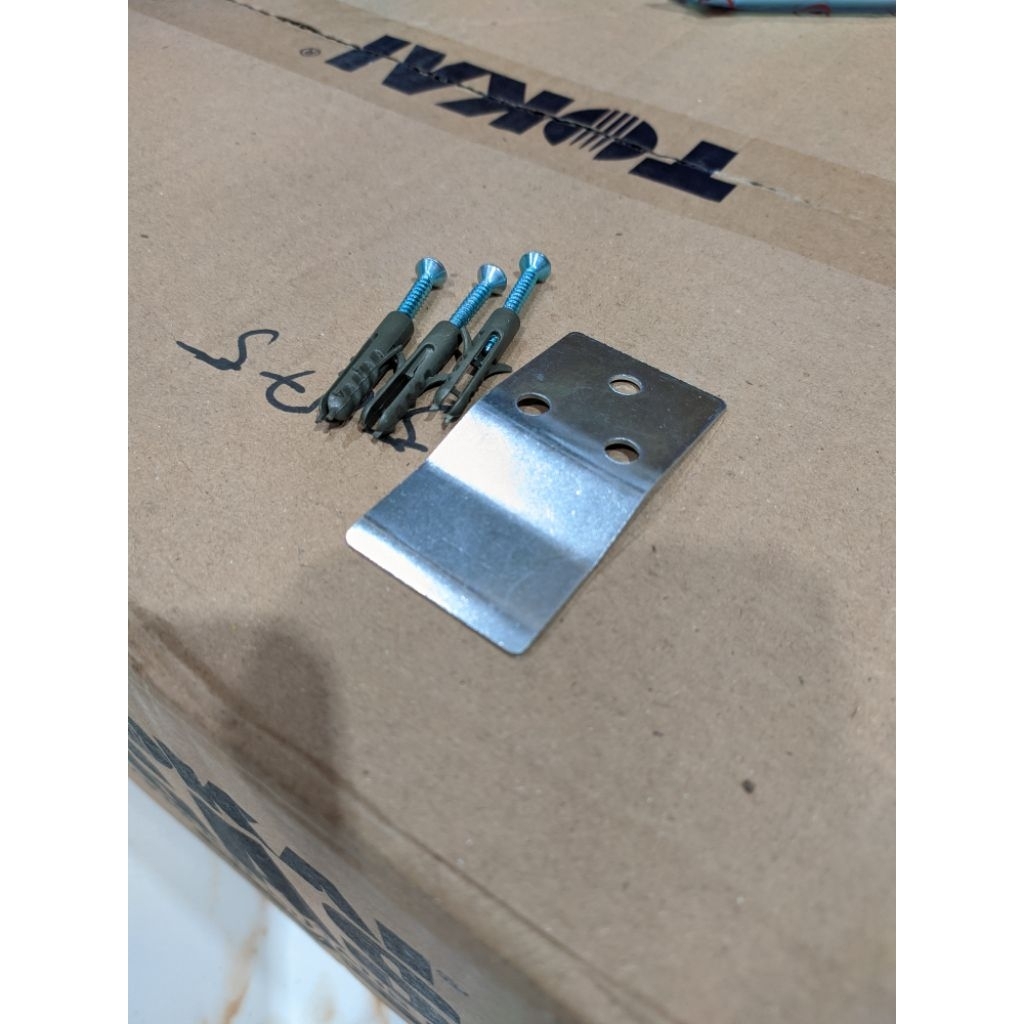 Dudukan / Bracket Kipas Angin Dinding Cosmos Gantungan / Cantolan