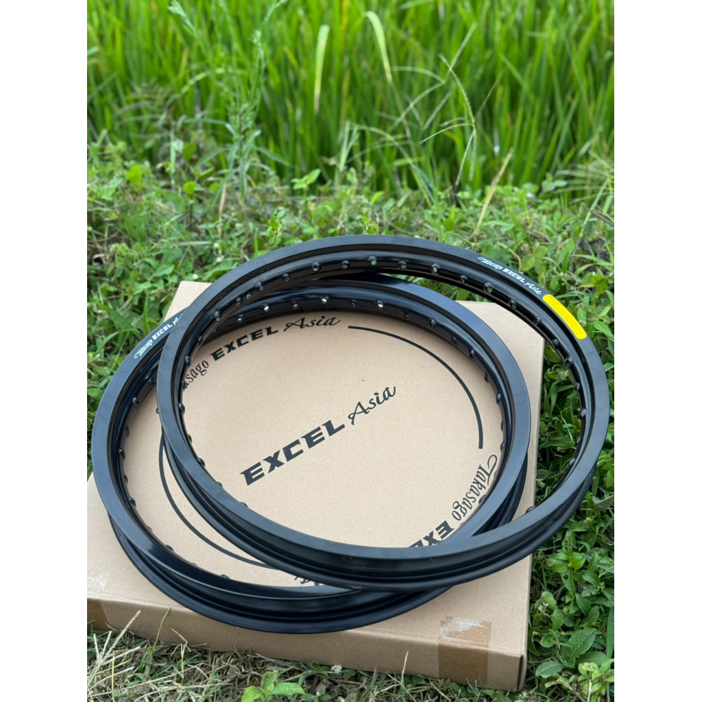 Velg Takasago Excel Asia 160/185 Ring 18 Black Glossy