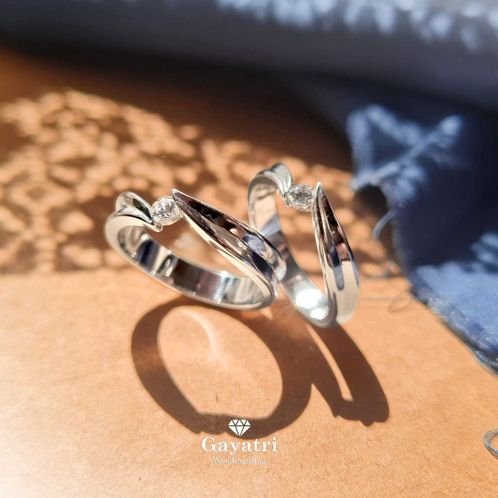 Cincin Kawin Tunangan Couple Silver 925 Palladium Emas Desain Minimalis -  Gayatri wedding ring