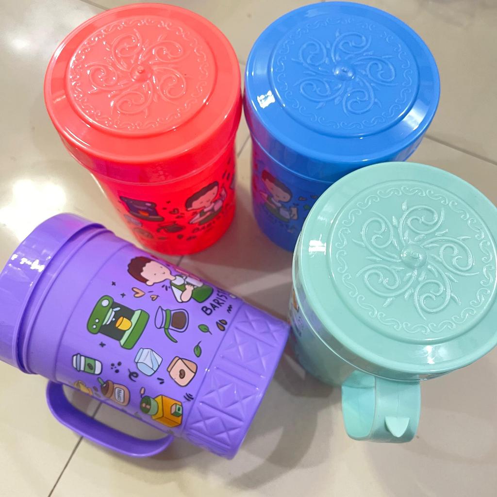 Mug Gelas Plastik Karakter 1 Liter / Mug Plastik Karakter Plus Tutup Grosir isi 12pcs