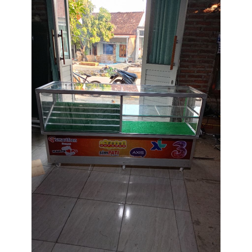 etalase konter/hp