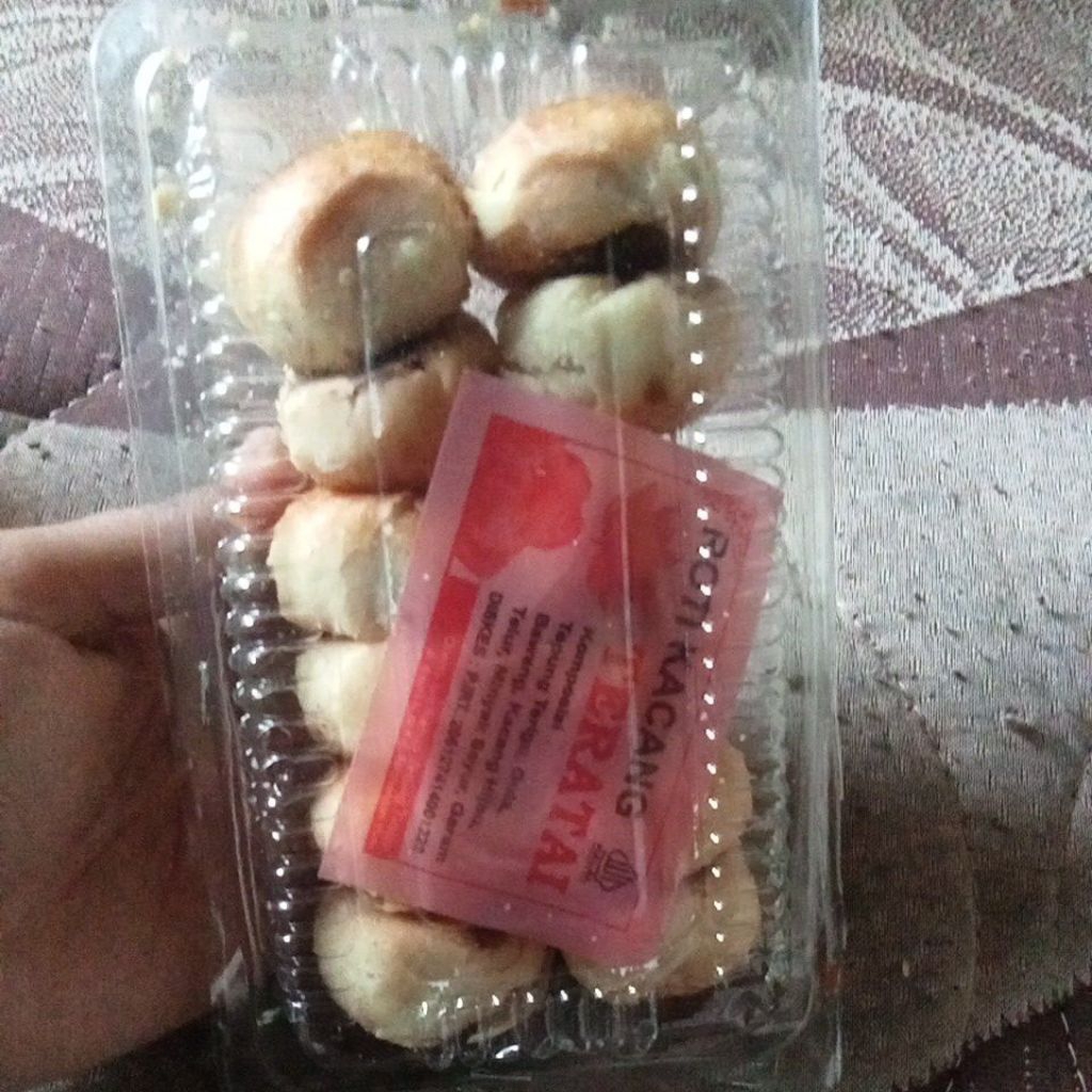 

Roti kacang